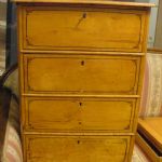 393 4573 CHEST OF DRAWERS